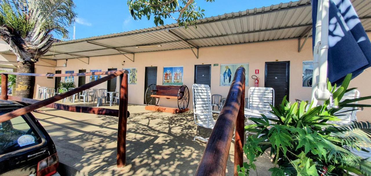 Pousada Romeiros Do Pai Eterno - Santuario Basilica De Trindade Trindade  Exteriér fotografie